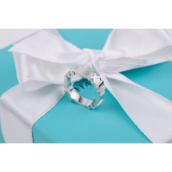 Tiffany & Co. Ring Unisex Atlas Roman Numerals Narrow Band Vintage Pinky Ring - Picture 8 of 9